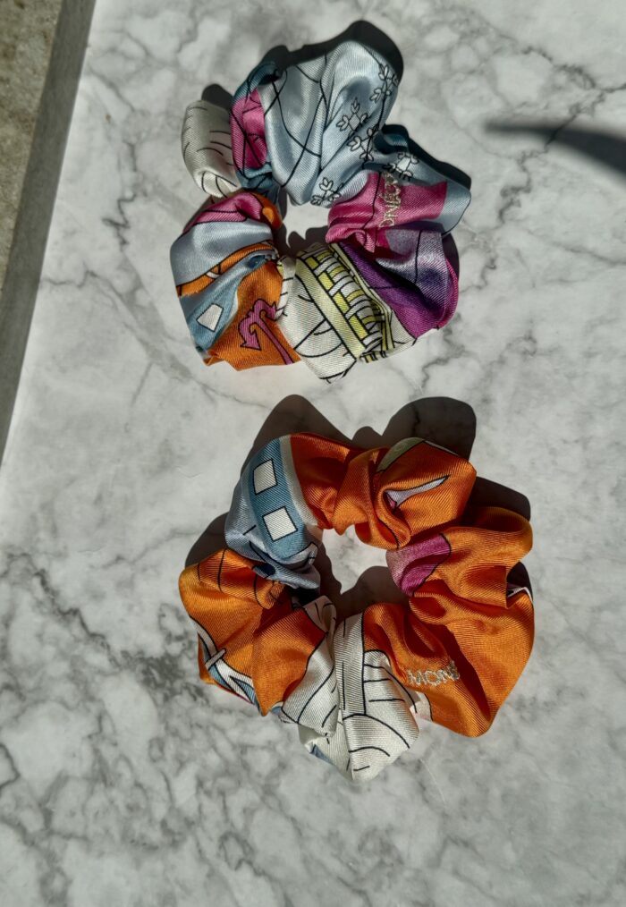 Копринен ластик Scrunchie - Parade - Image 4