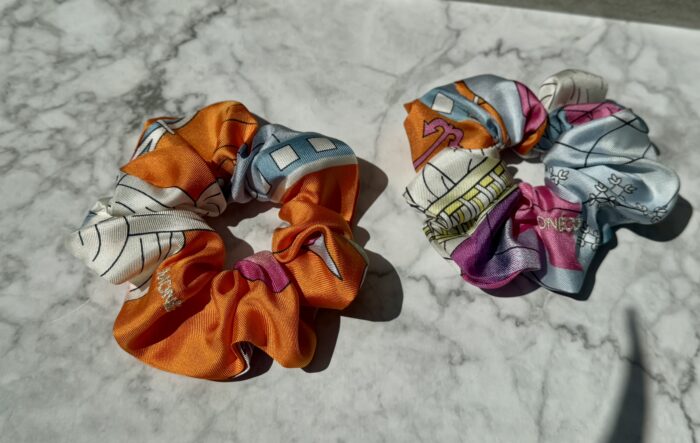 Копринен ластик Scrunchie - Parade - Image 3