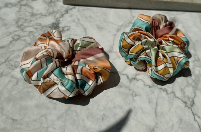 Копринен ластик Scrunchie - Chains - Image 3