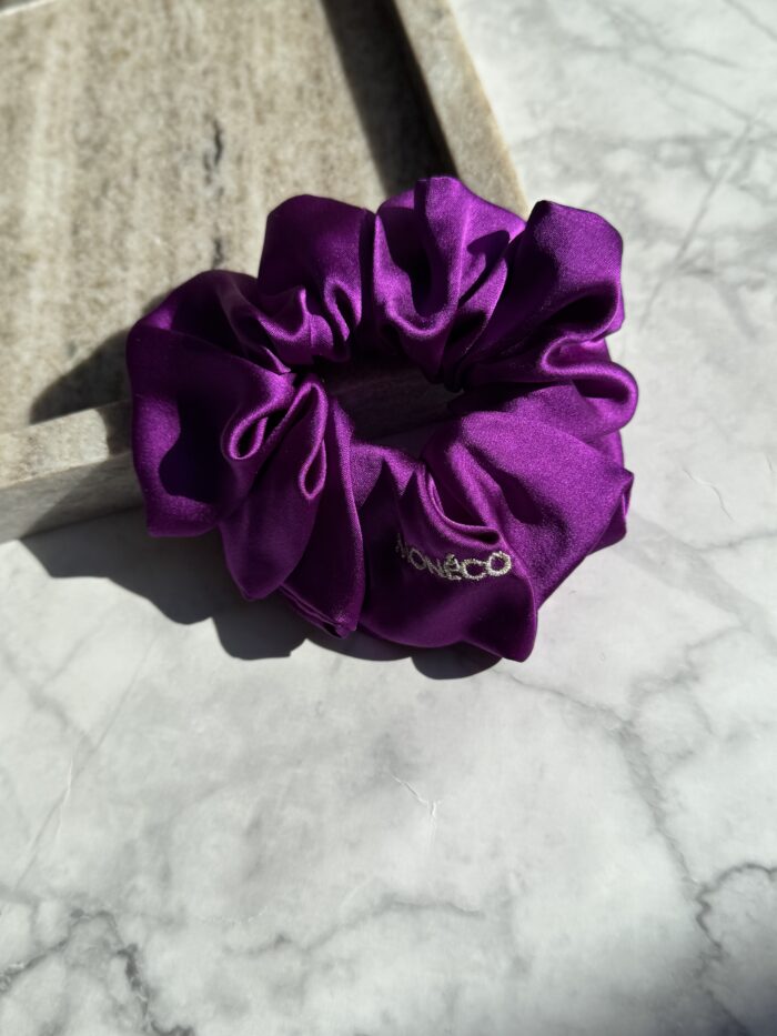 Копринен ластик Scrunchie - Viva Magenta - Image 3