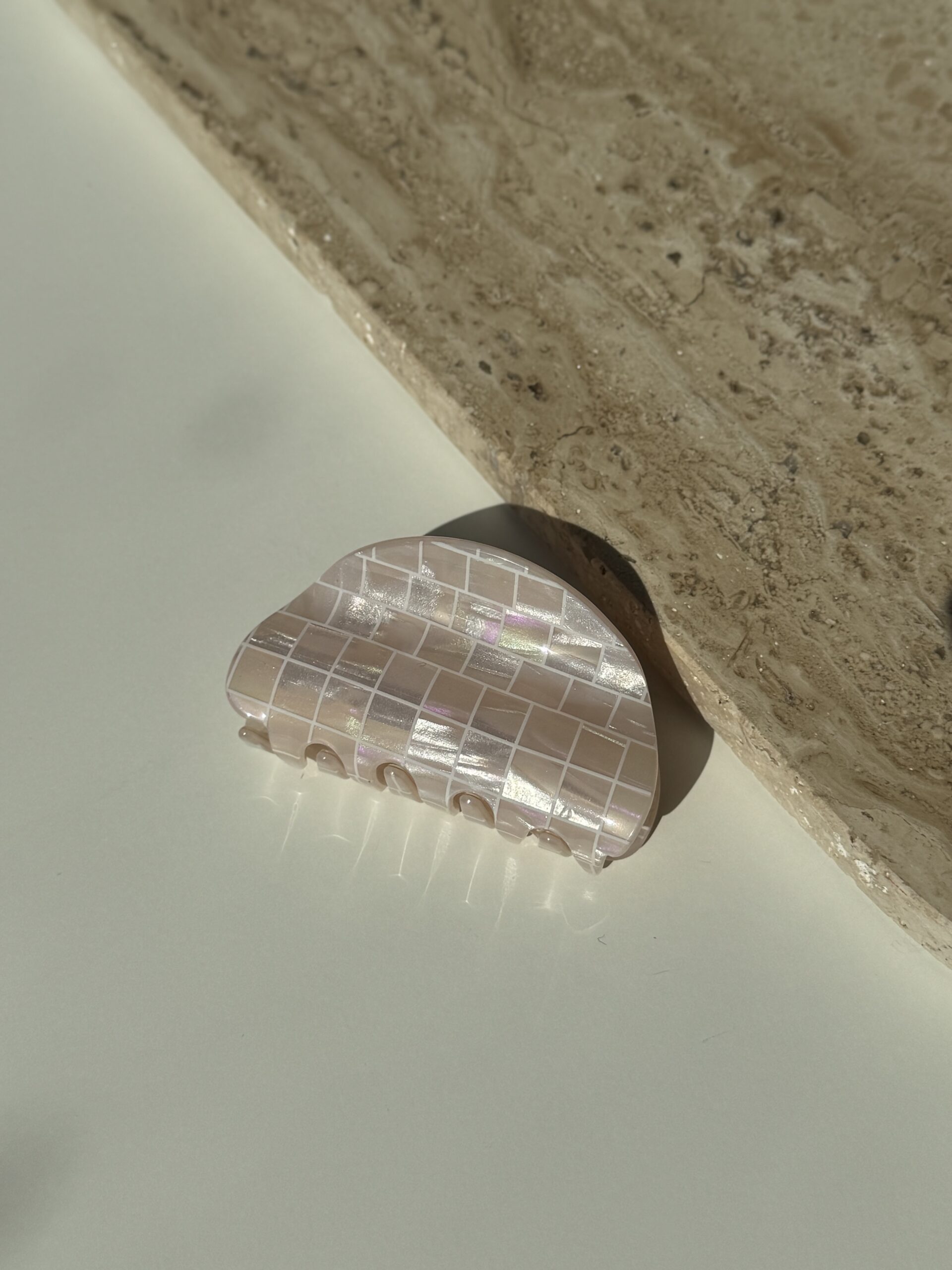 Шнола за коса - Oval Pearl Shell